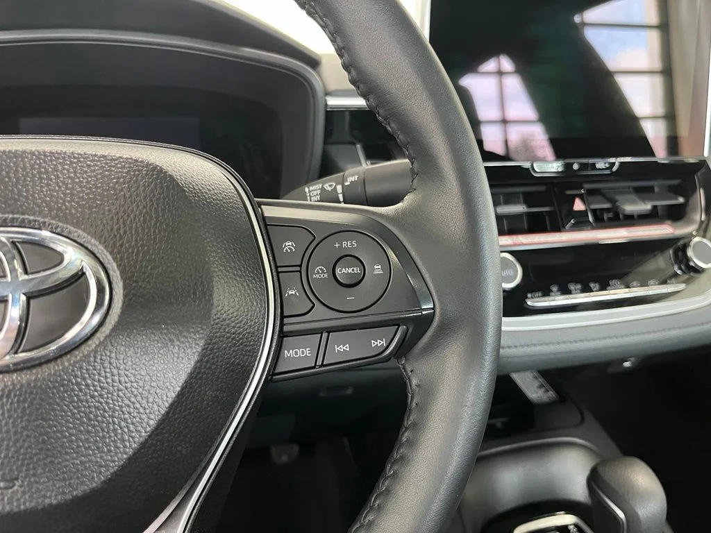 Used 2025 Silver Toyota SE image 8