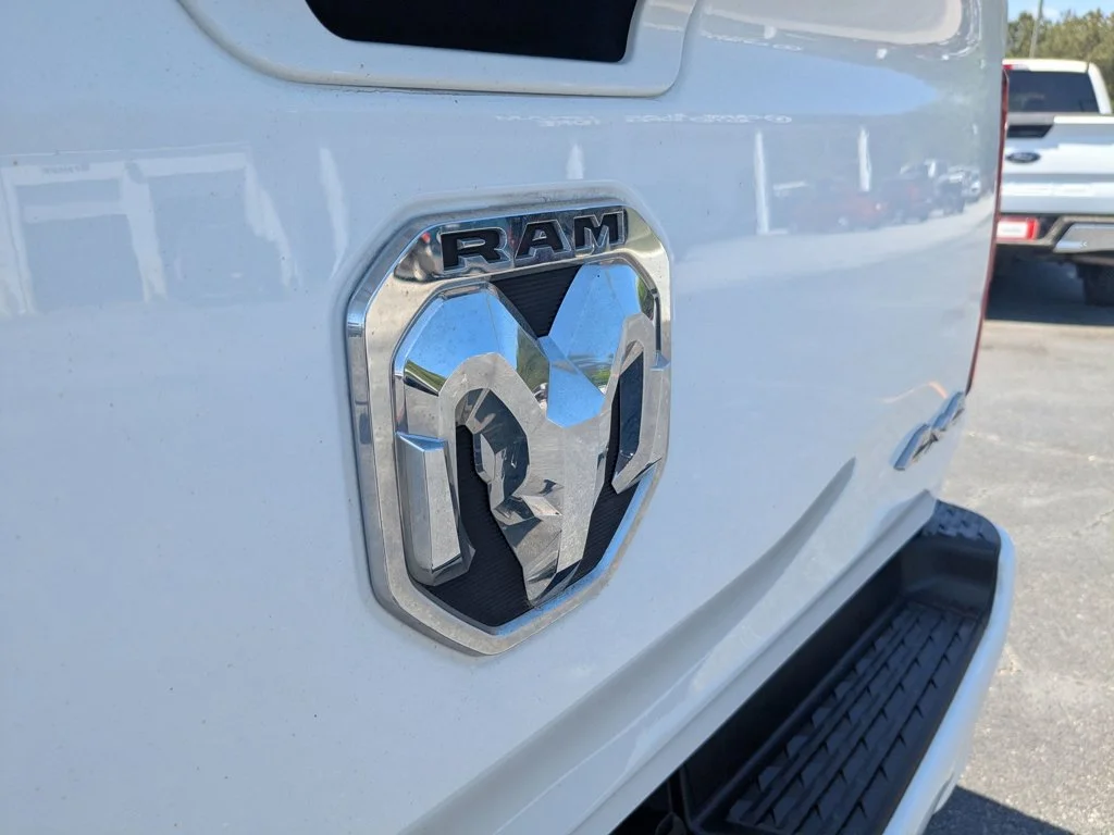 Used 2022 Bright White Clearcoat Ram Big Horn image 29