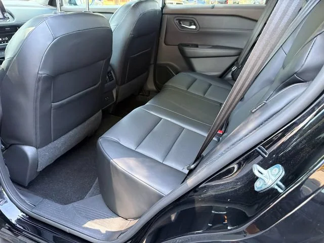 Used 2022 Black Nissan SV FWD image 21