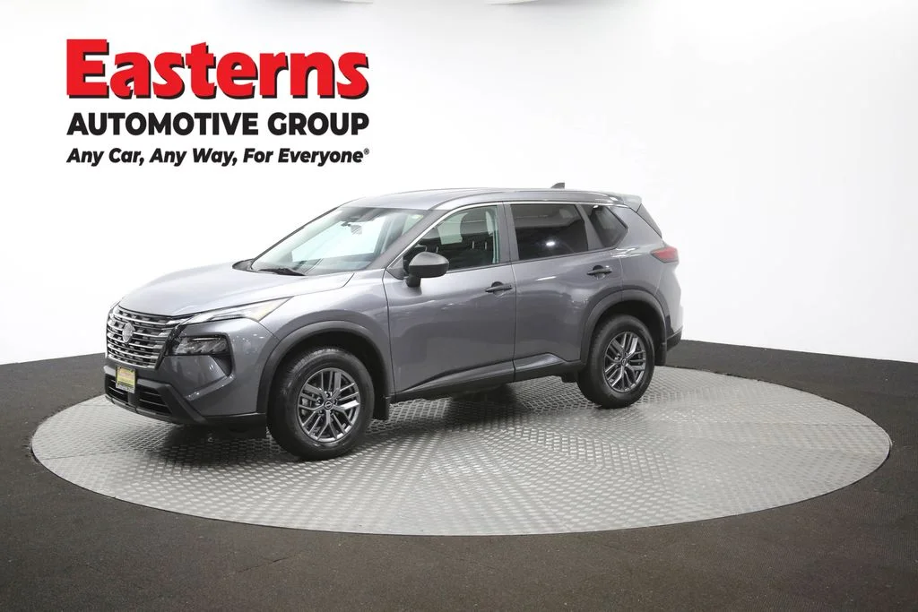 Used 2024 Gray Nissan S image 57
