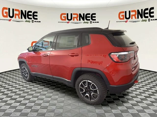 New 2026 Red Hot Pearl-Coat Exterior Paint Jeep Trailhawk image 6