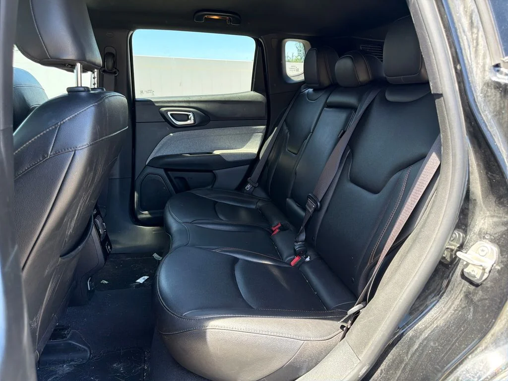 Used 2024 Black Jeep Latitude Lux image 43