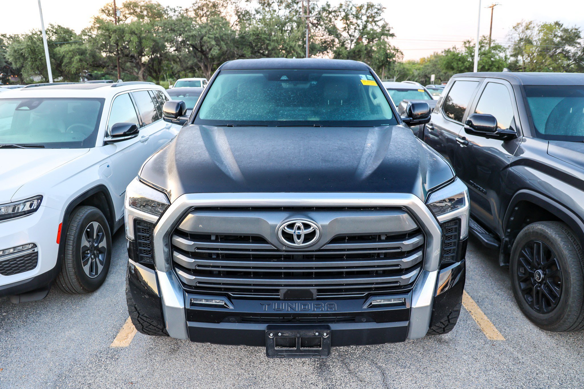 Used 2024 MIDNIGHT BLACK ME Toyota Limited image 4