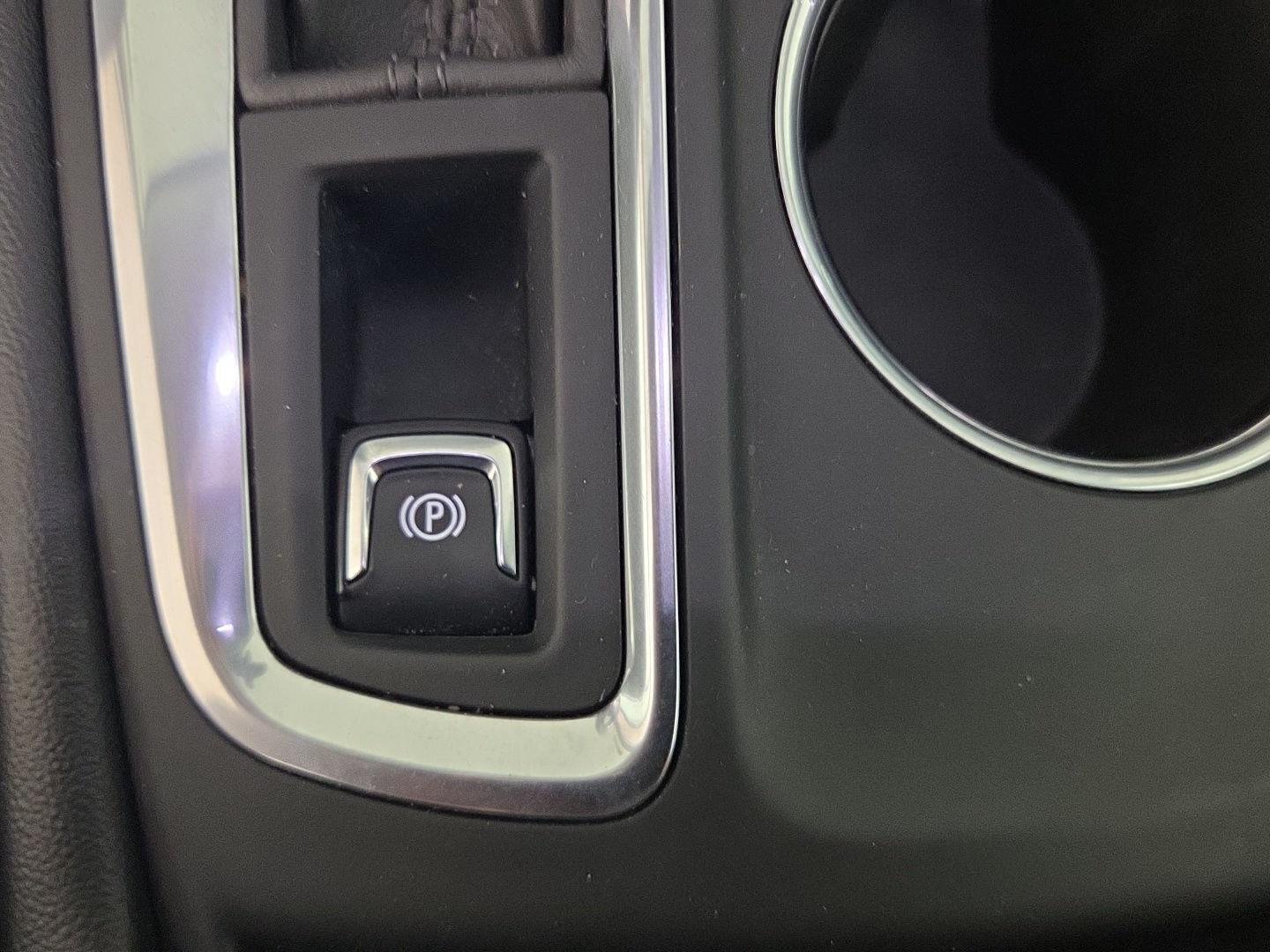 Used 2020 Midnight Blue Metallic Chevrolet LT image 17