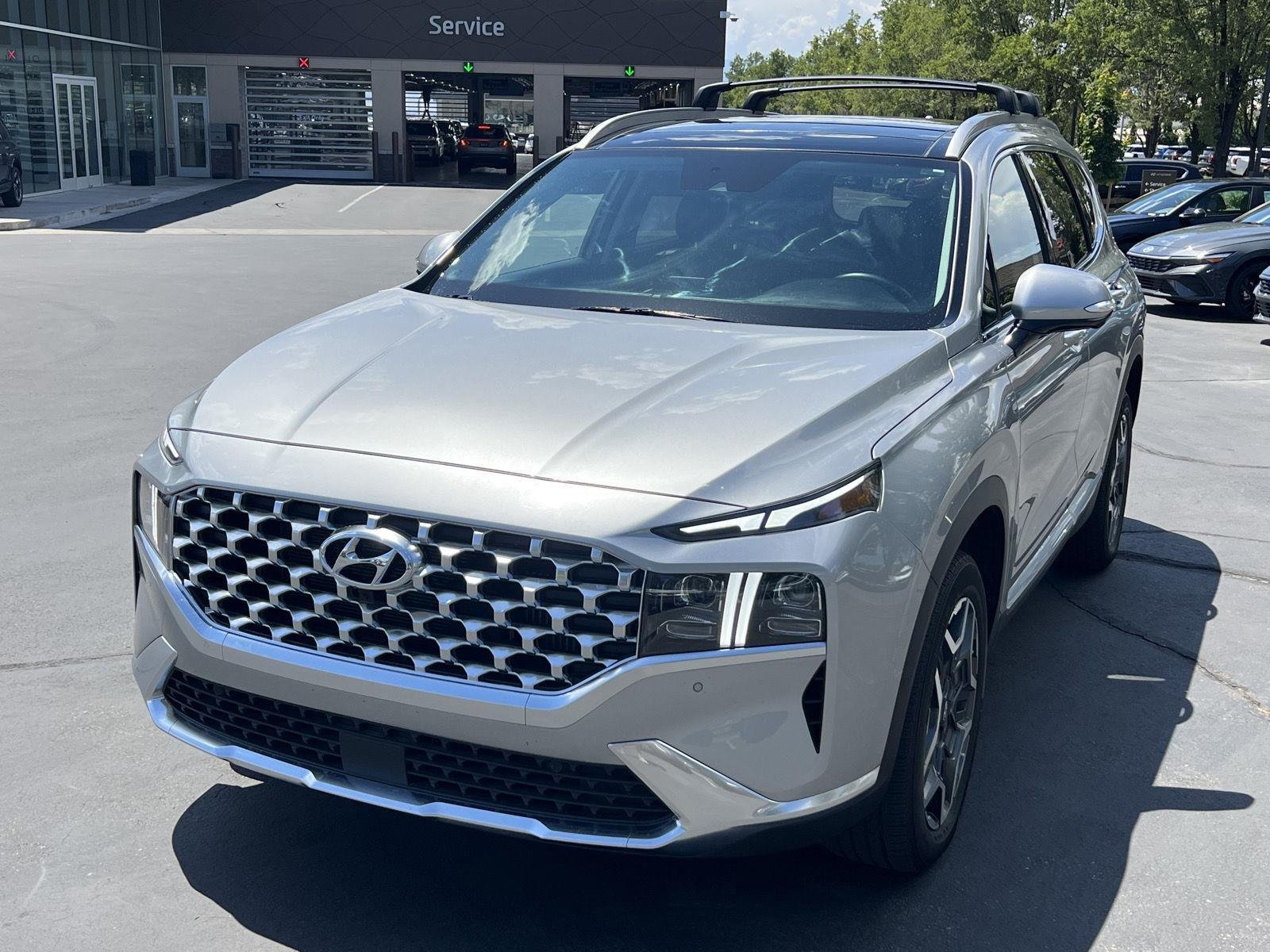 Certified Used 2023 Shimmering Silver Hyundai Limited image 2