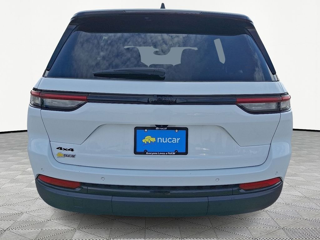 Used 2023 White Jeep Altitude X image 6