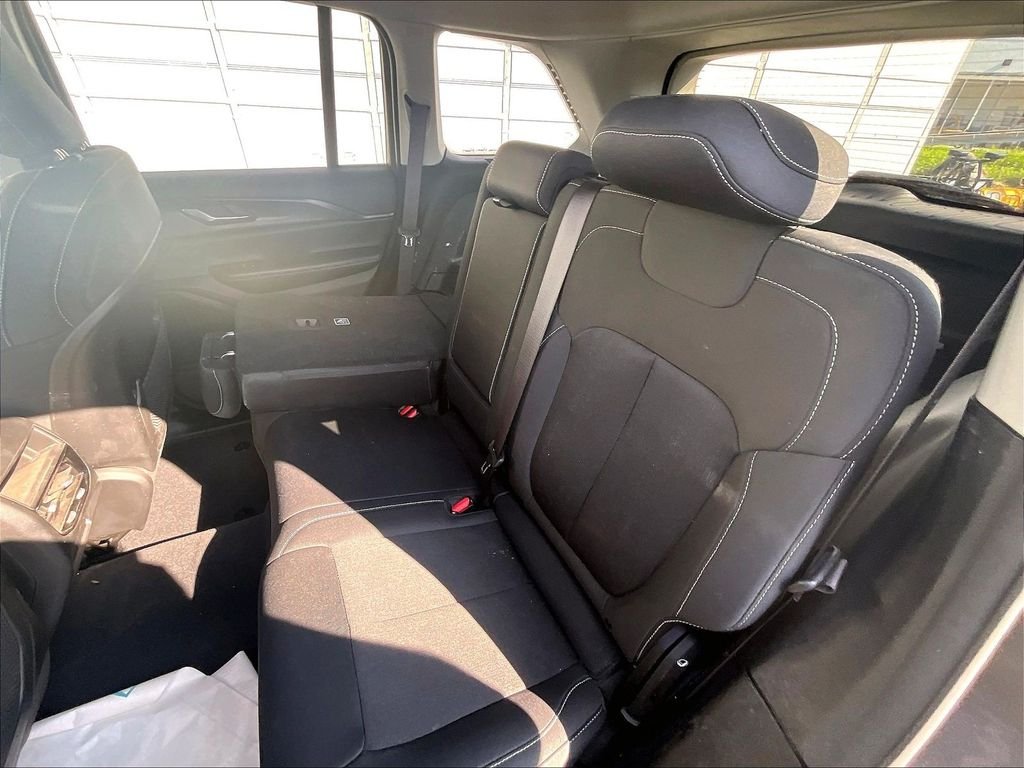 Used 2023 Silver Metallic Ford XLT image 15