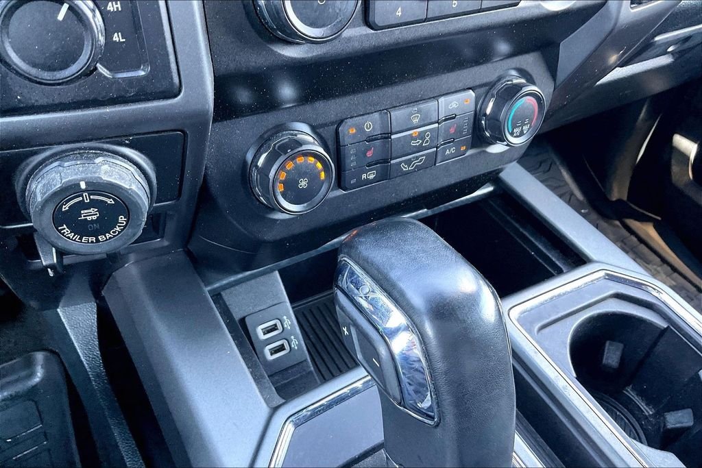 Used 2020 Oxford White Ford XLT image 25