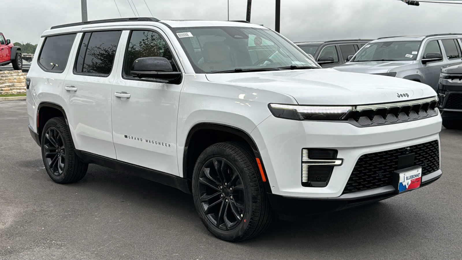 New 2026 Bright White Clear-Coat Exterior Paint Jeep Summit Reserve image 3