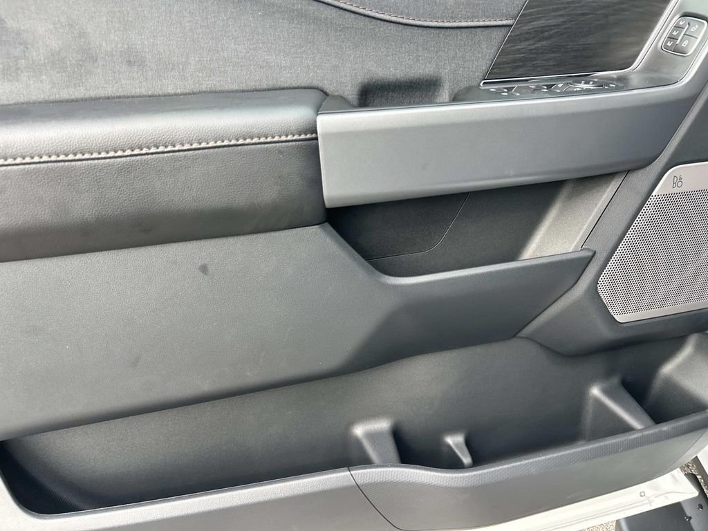 New 2026 Oxford White Ford Lariat® image 19