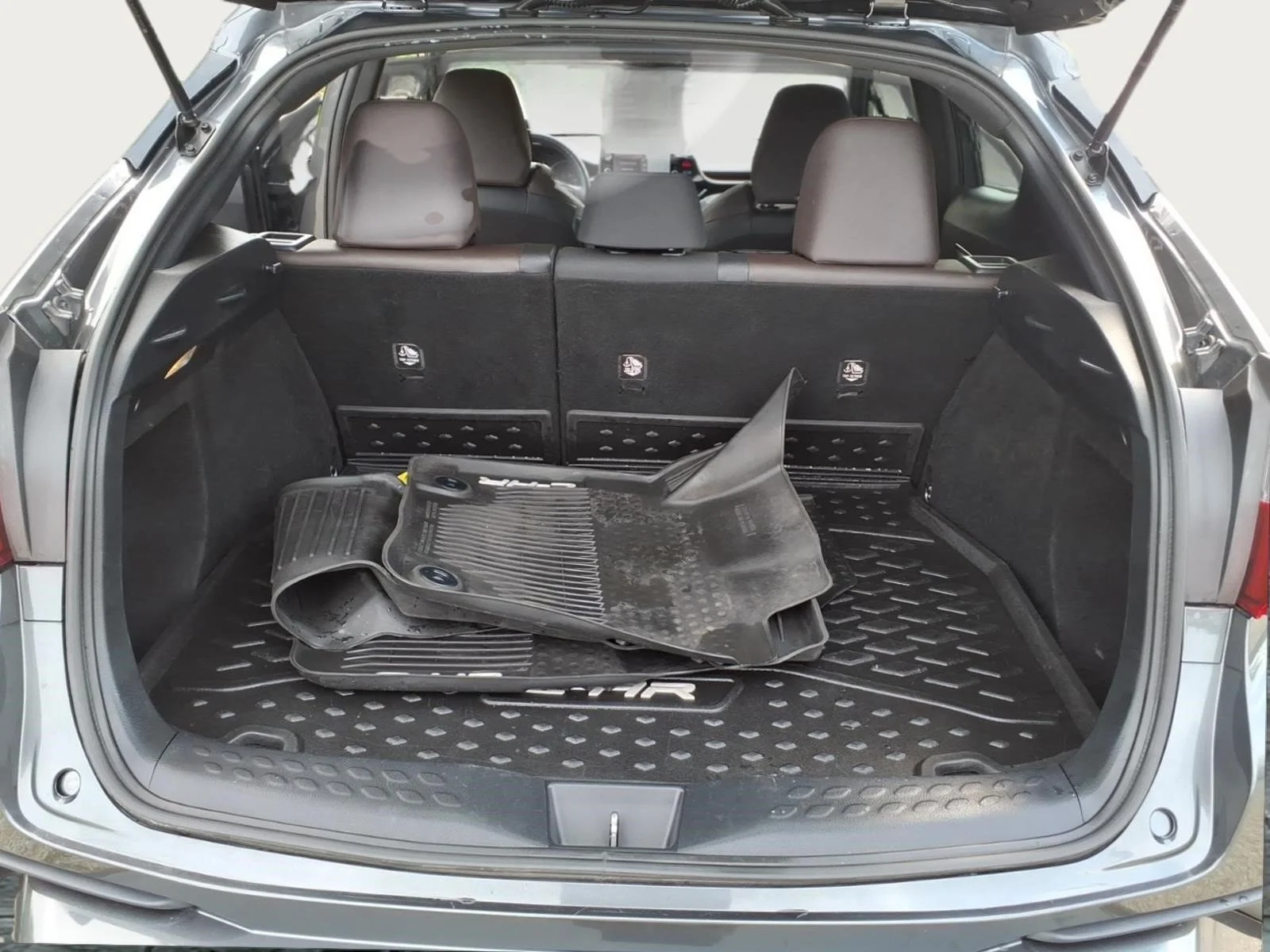Used 2019 Magnetic Gray Metallic 1g3 Toyota Limited image 15