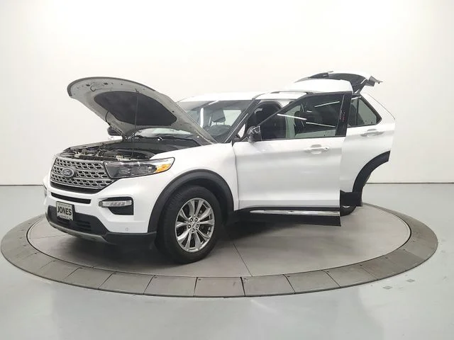 Used 2023 White Ford Limited image 12