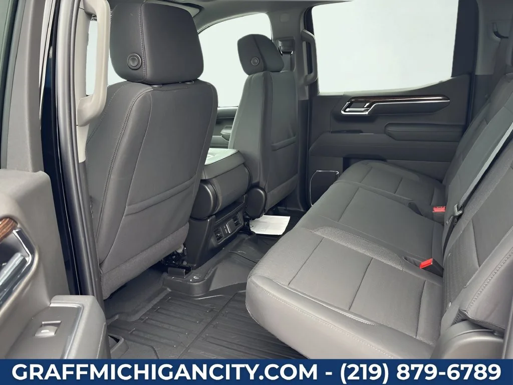 2026 GMC Sierra 1500 SLE - Photo 9