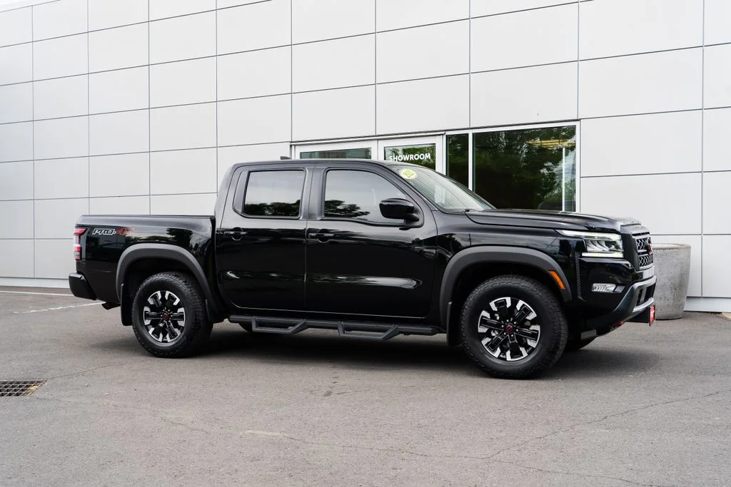 Used 2022 Black Nissan PRO-4X image 29