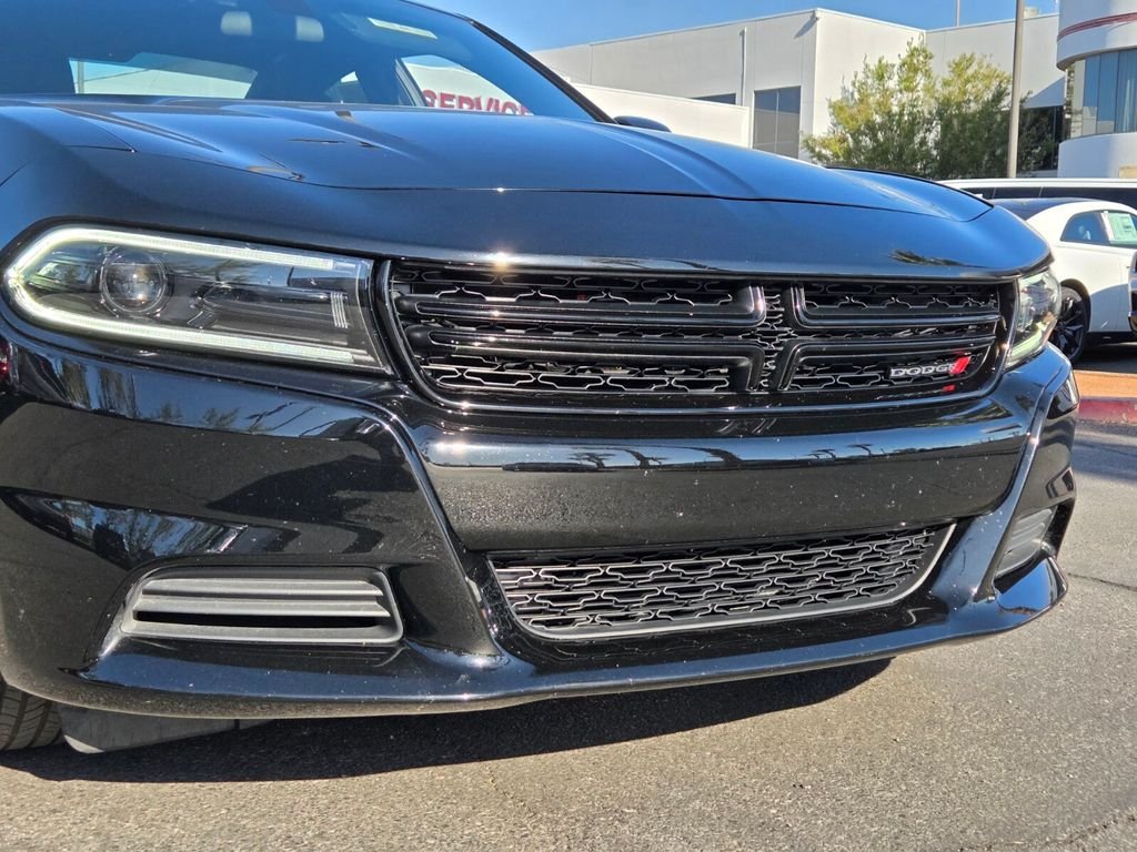 Used 2023 Black Dodge SXT image 8