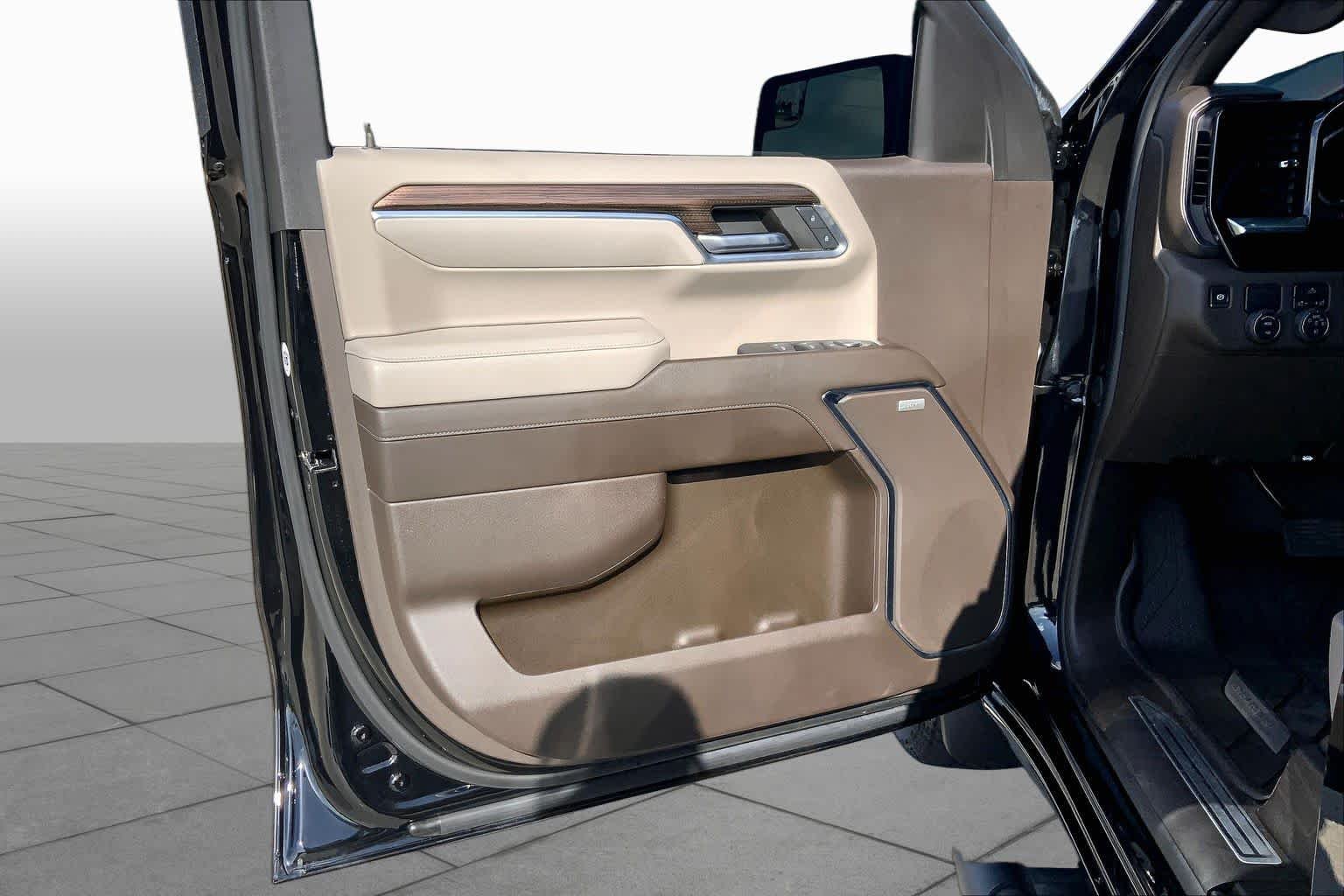 Used 2024 Black Chevrolet RST image 21