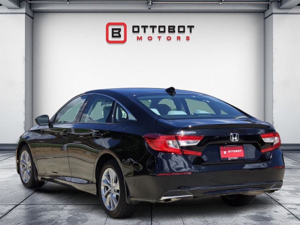 Used 2018 Black Honda LX image 3