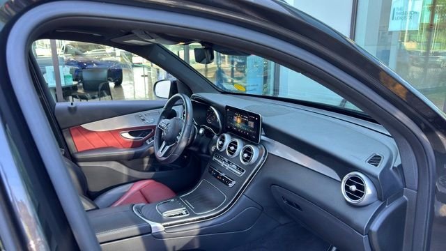 Used 2022 Gray Mercedes-Benz GLC 300 image 23