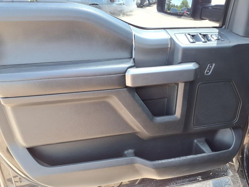 Used 2015 Black Ford XLT image 11