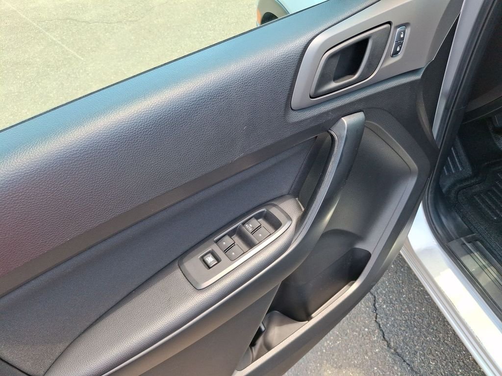 Used 2019 Silver Ford XL image 15