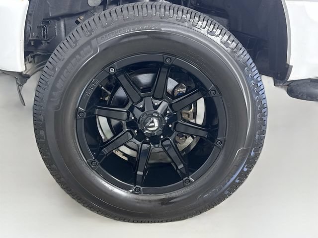 Used 2017 White Ford XL image 28
