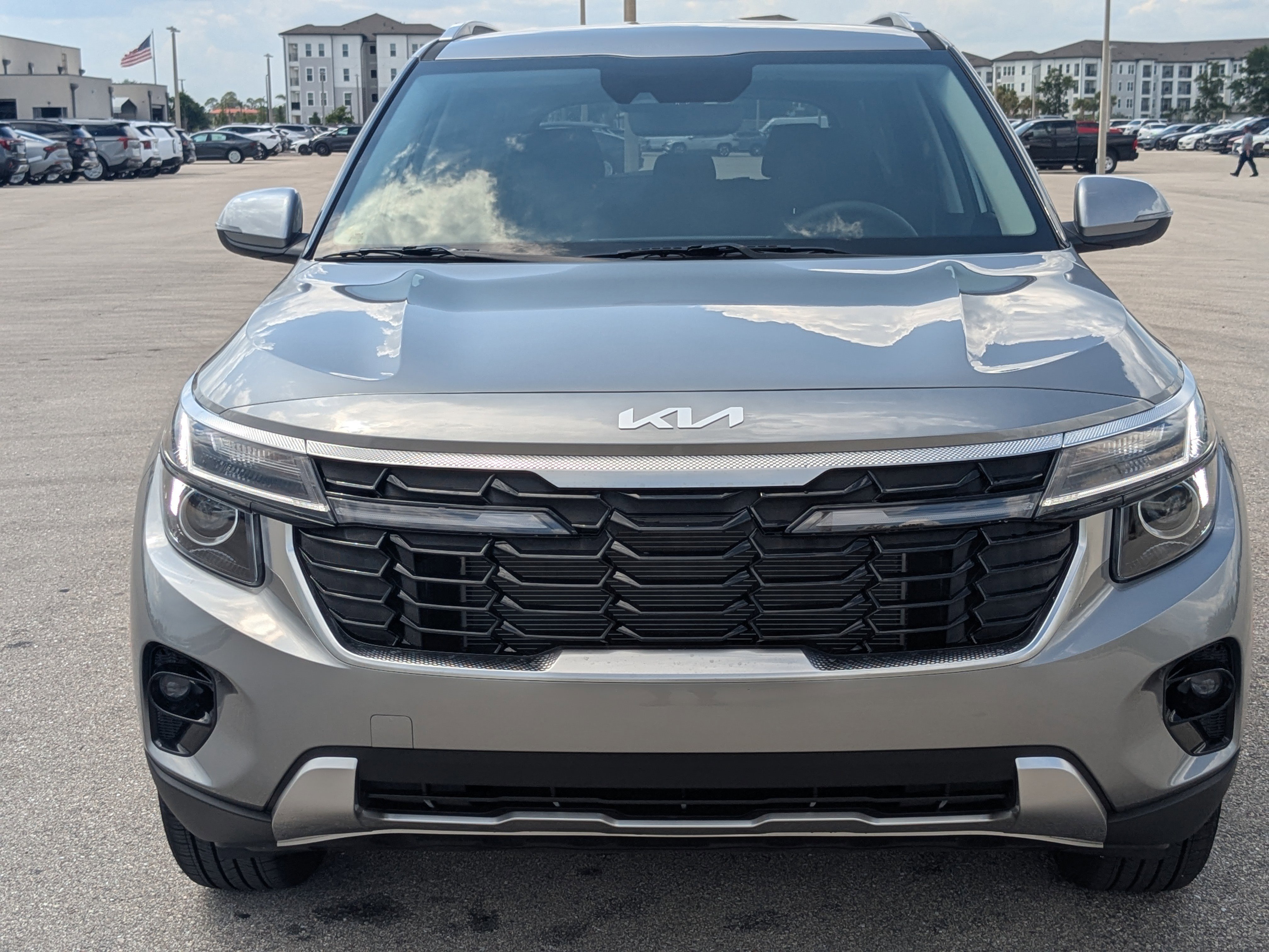 New 2026 Steel Gray Kia S image 3