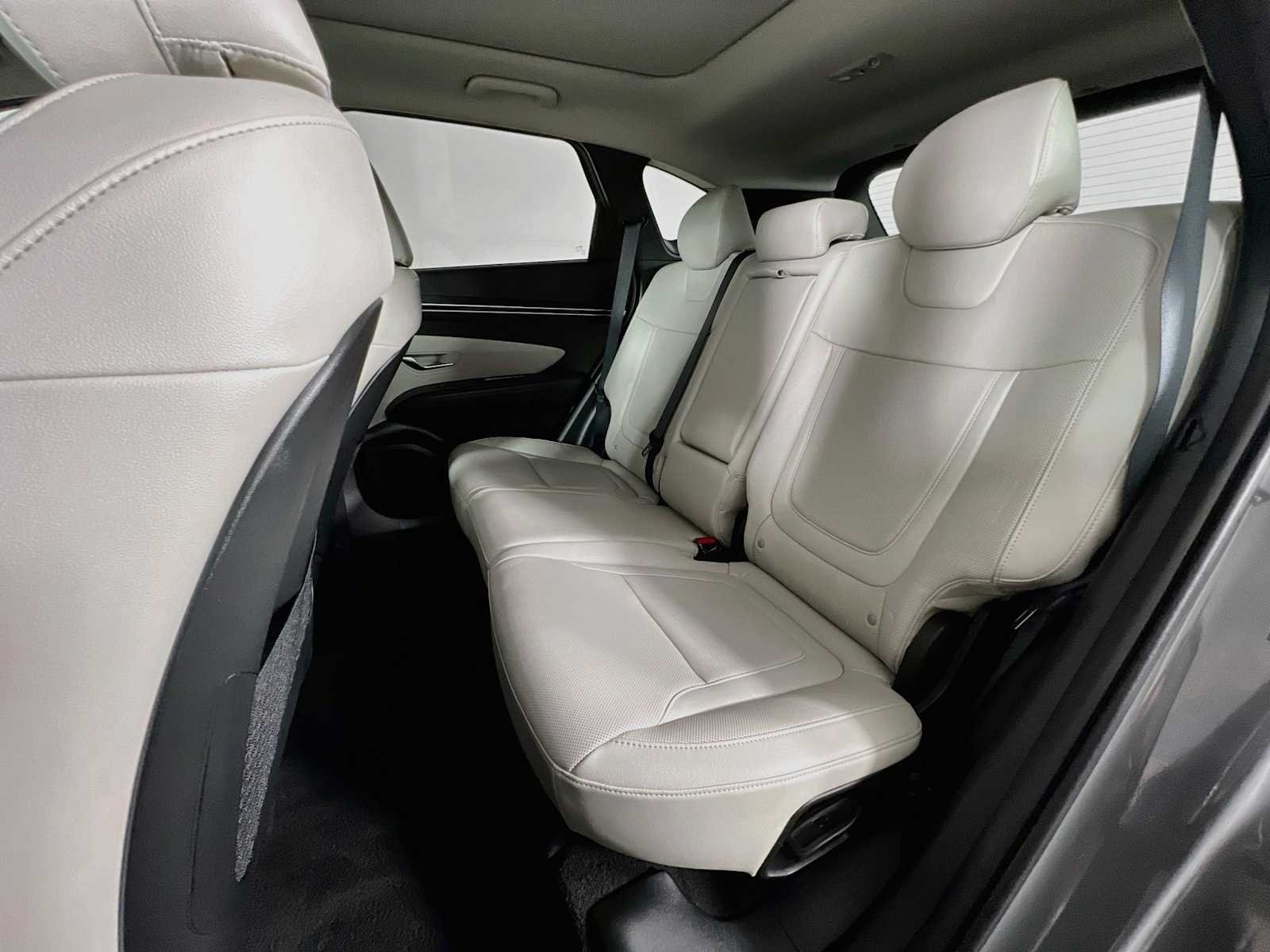 Used 2024 Hampton Gray Hyundai Limited image 26
