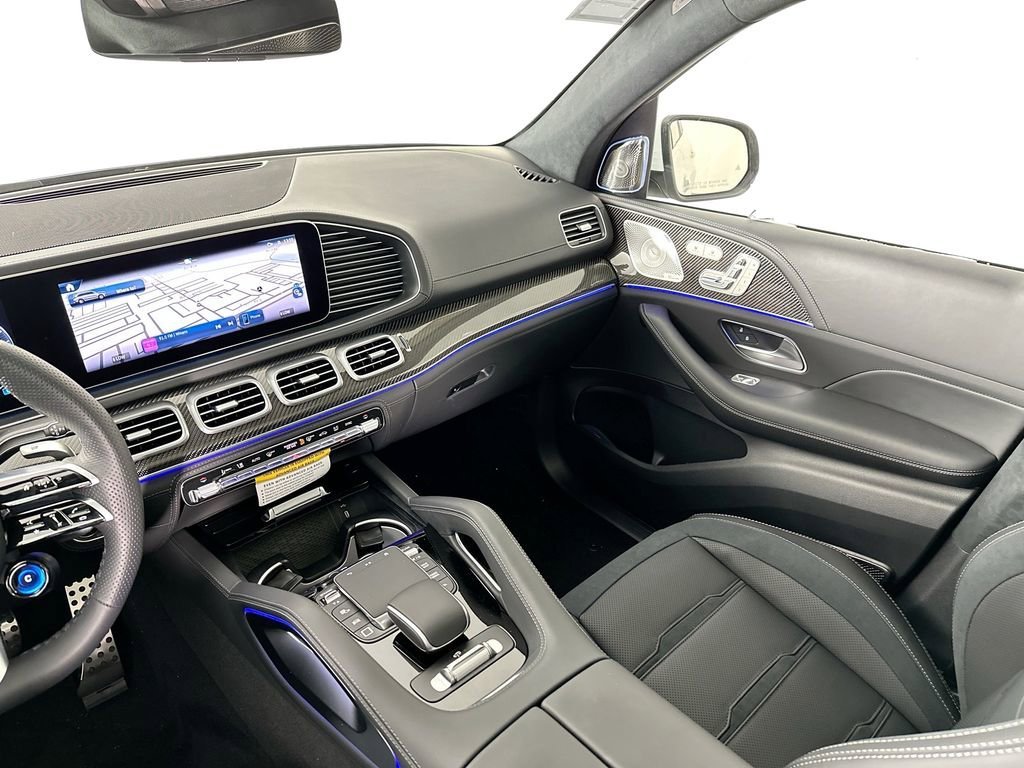 New 2026 MANUFAKTUR Moonlight White Metallic Mercedes-Benz GLS 63 AMG® image 60