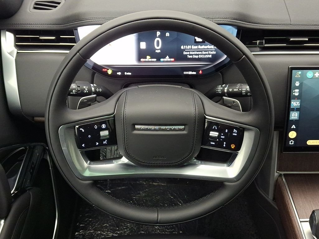 New 2026 Santorini Black Land Rover SE image 18