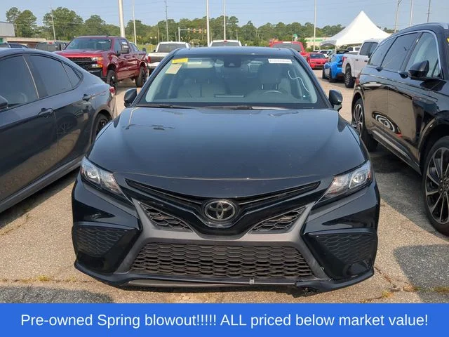 Used 2022 Black Toyota SE image 6