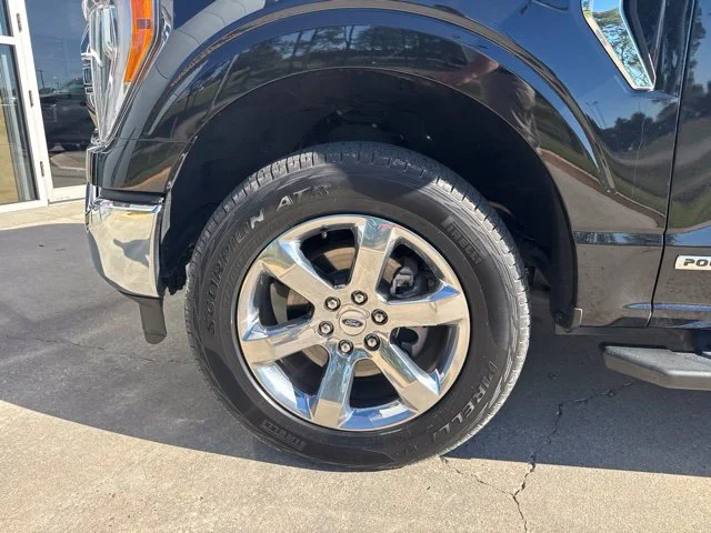 Used 2023 Black Ford XLT image 10