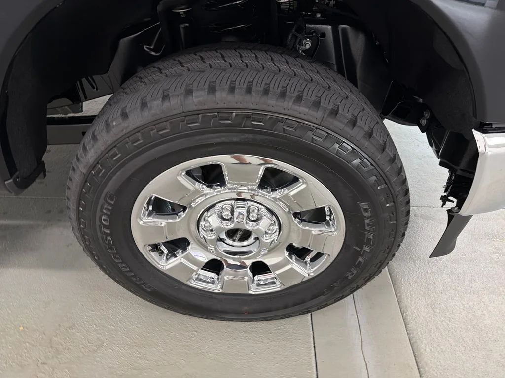 New 2026 Black Ford Lariat image 5