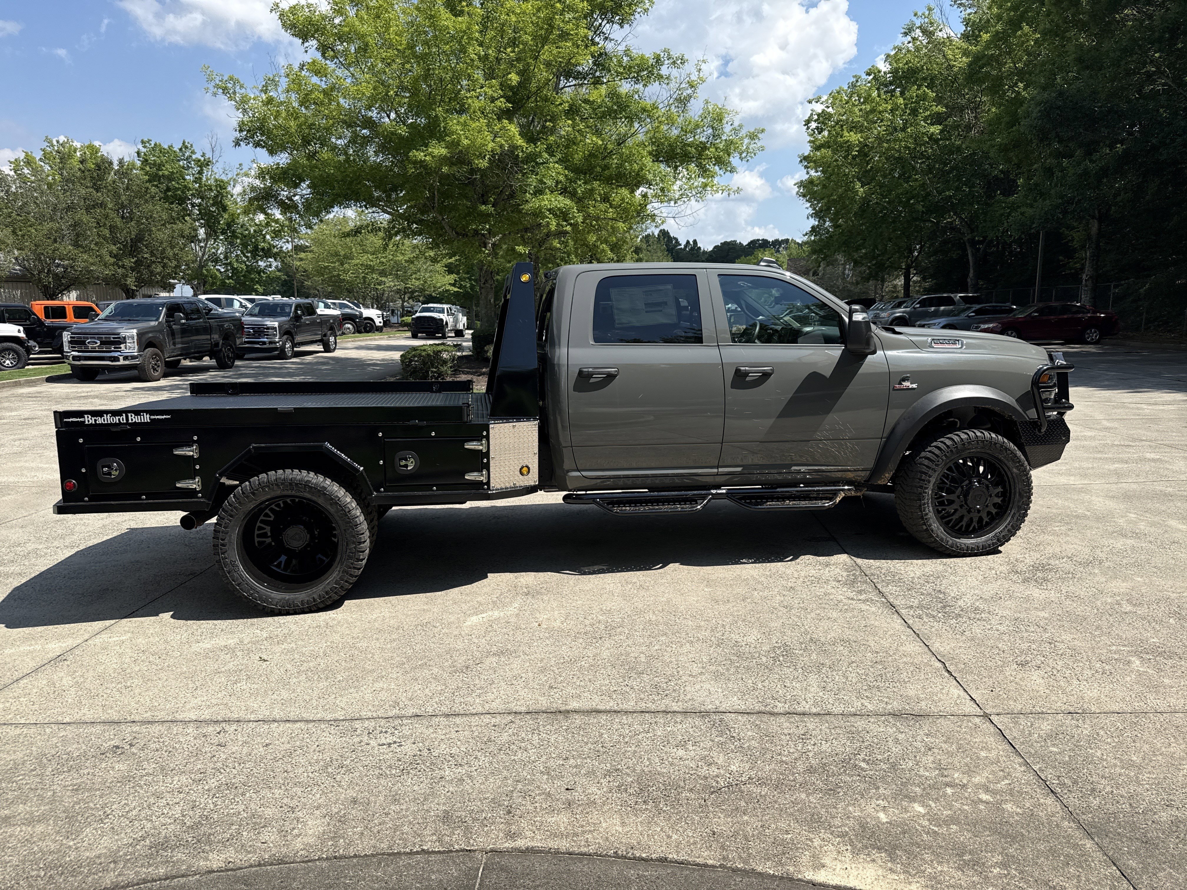 New 2026 Ceramic Gray Clearcoat RAM Tradesman image 8