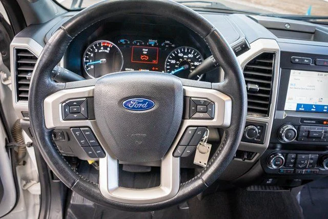 Used 2021 White Ford Lariat image 17