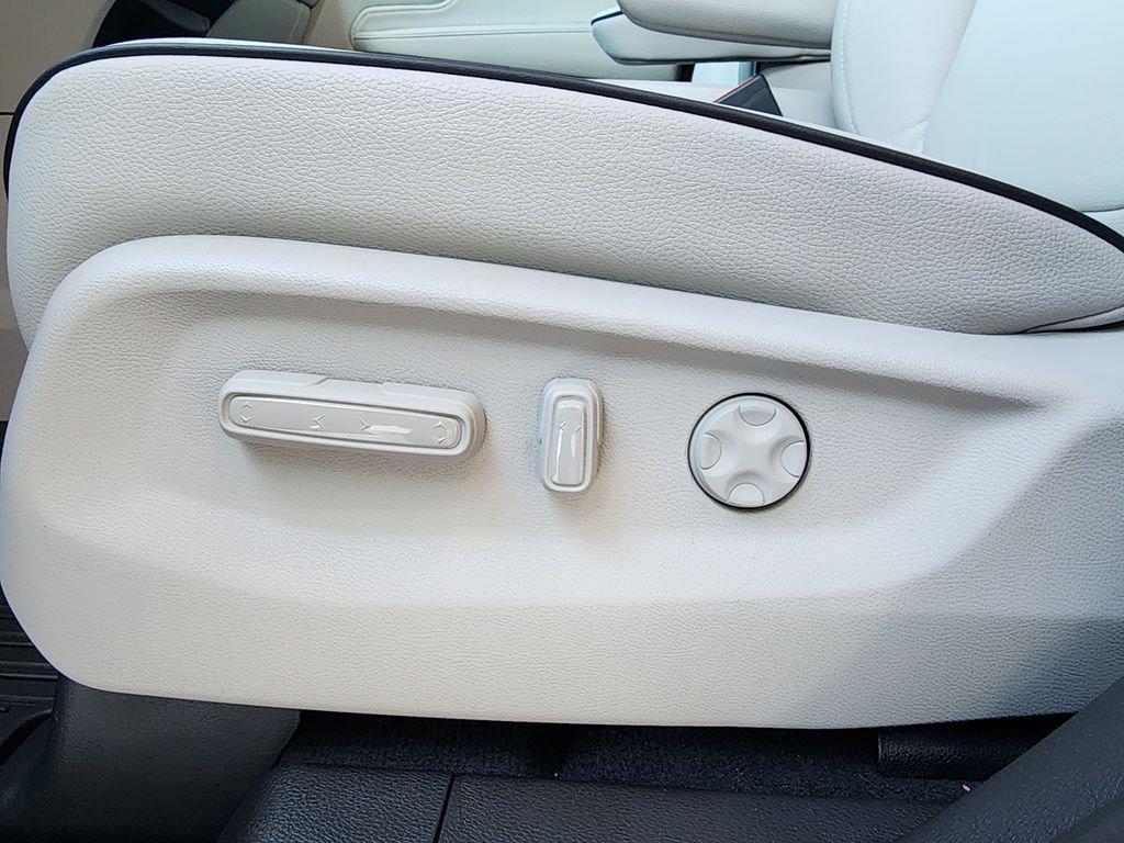 2026 Honda Odyssey Touring - Photo 19