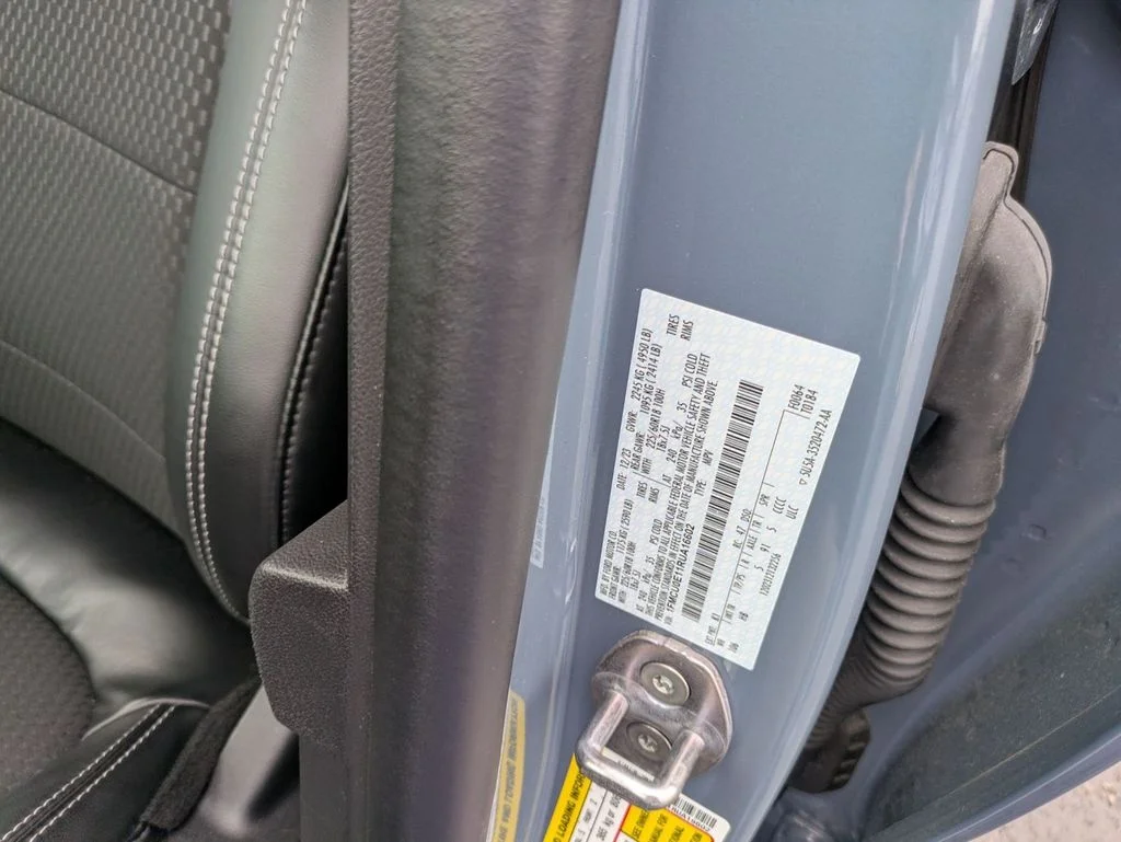 New 2024 Vapor Blue Metallic Ford Plug-in Hybrid image 50