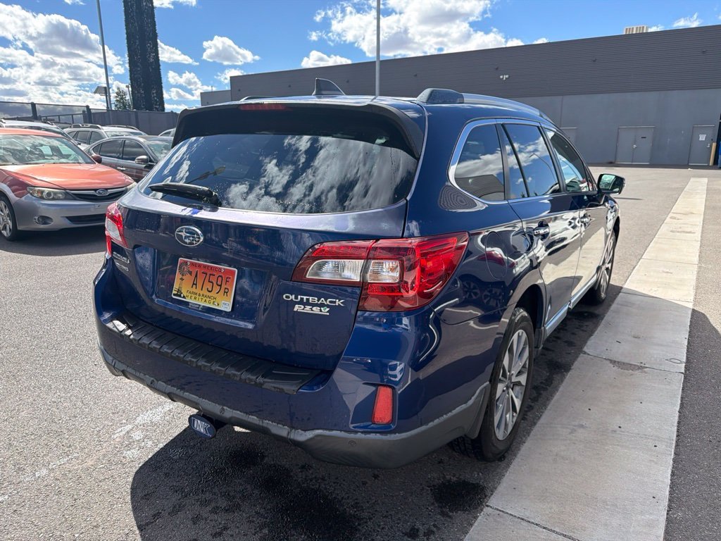 Used 2017 Blue Subaru 2.5i image 10