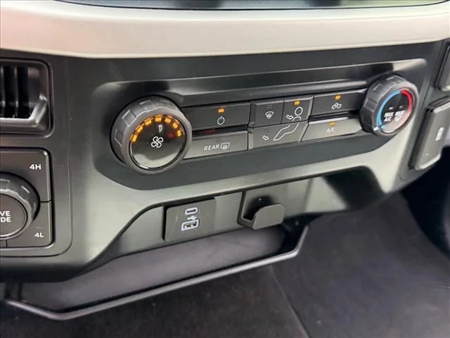 Used 2022  Ford XLT image 22