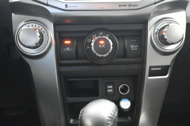 Used 2019 Super White Toyota SR5 image 18