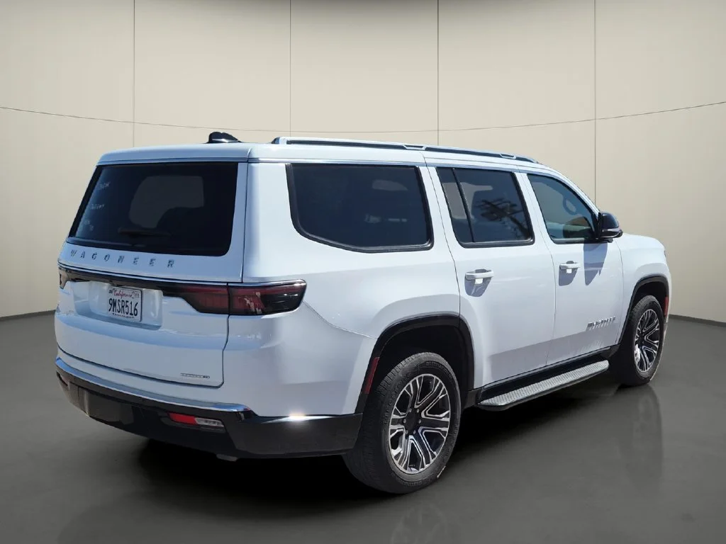 Used 2024 White Jeep Series II image 7
