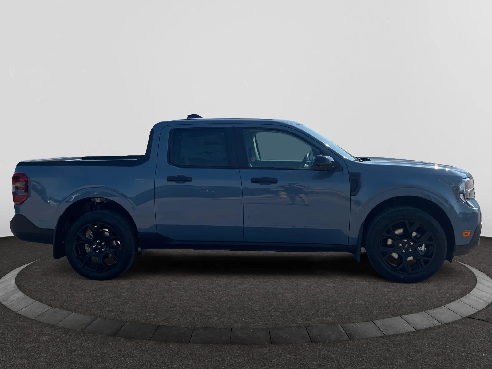 New 2026 Azure Grey Metallic Tri-Coat Ford XLT image 6