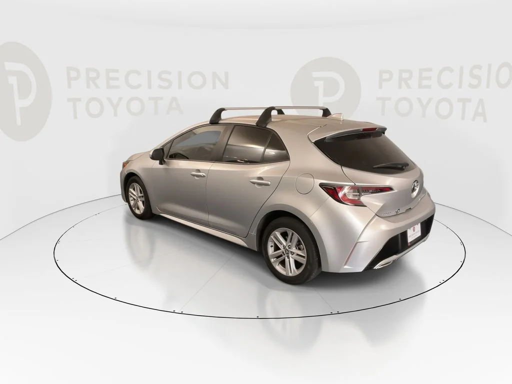 Used 2019 Classic Silver Metallic Toyota SE image 14