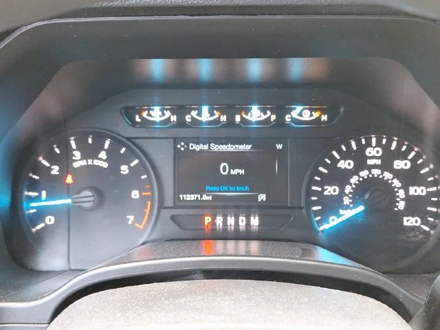 Used 2020 Blue Ford XL image 11
