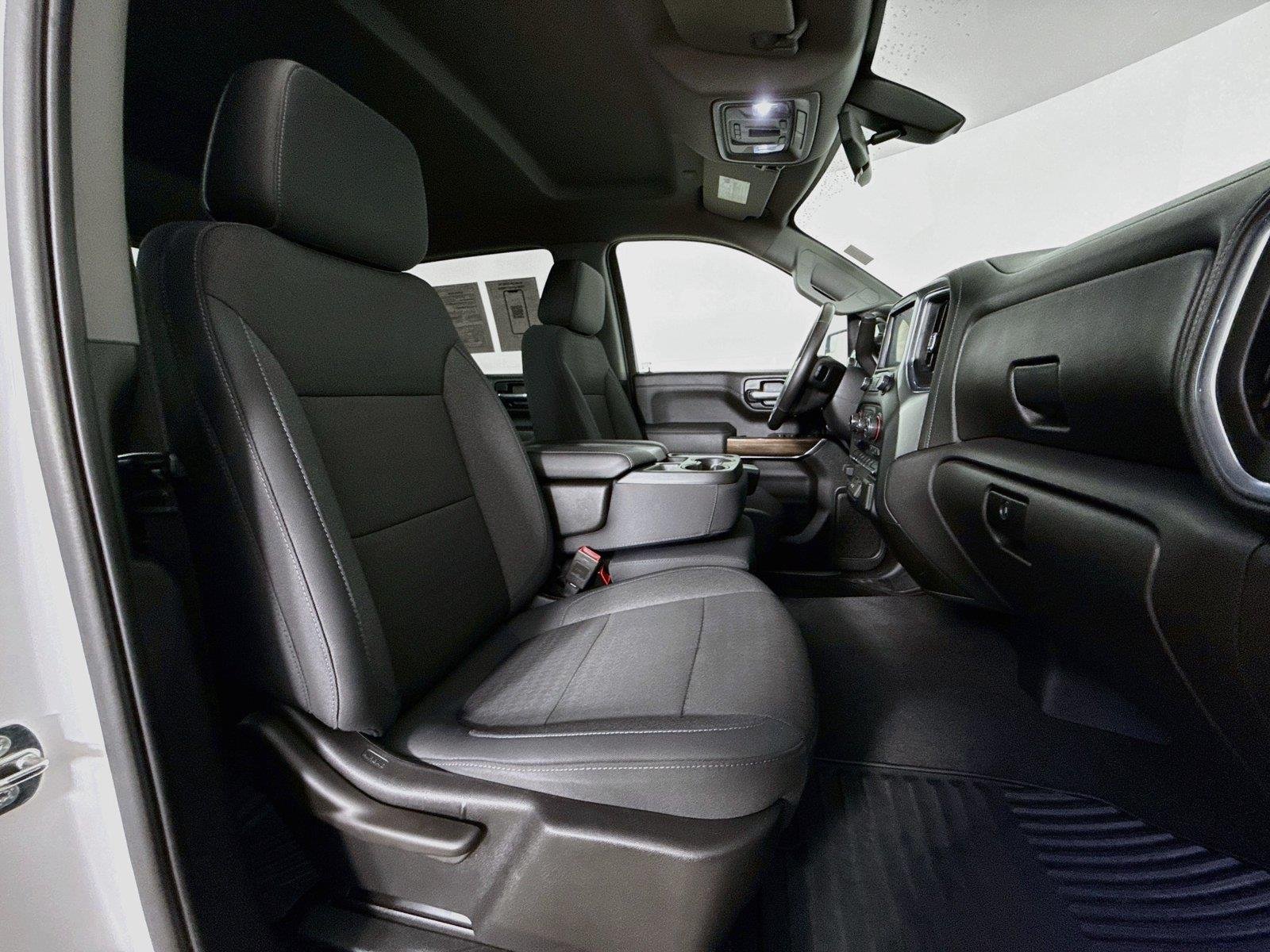 Used 2020 SUMMIT WHITE Chevrolet LT image 28