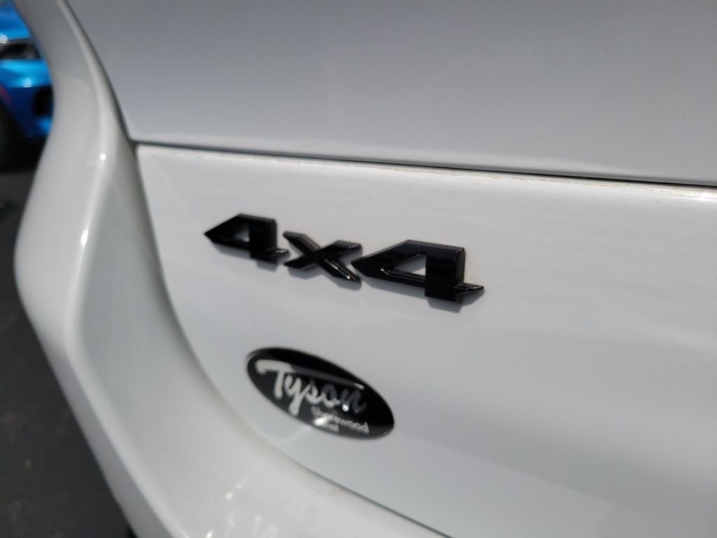 Used 2024 White Jeep Limited image 7