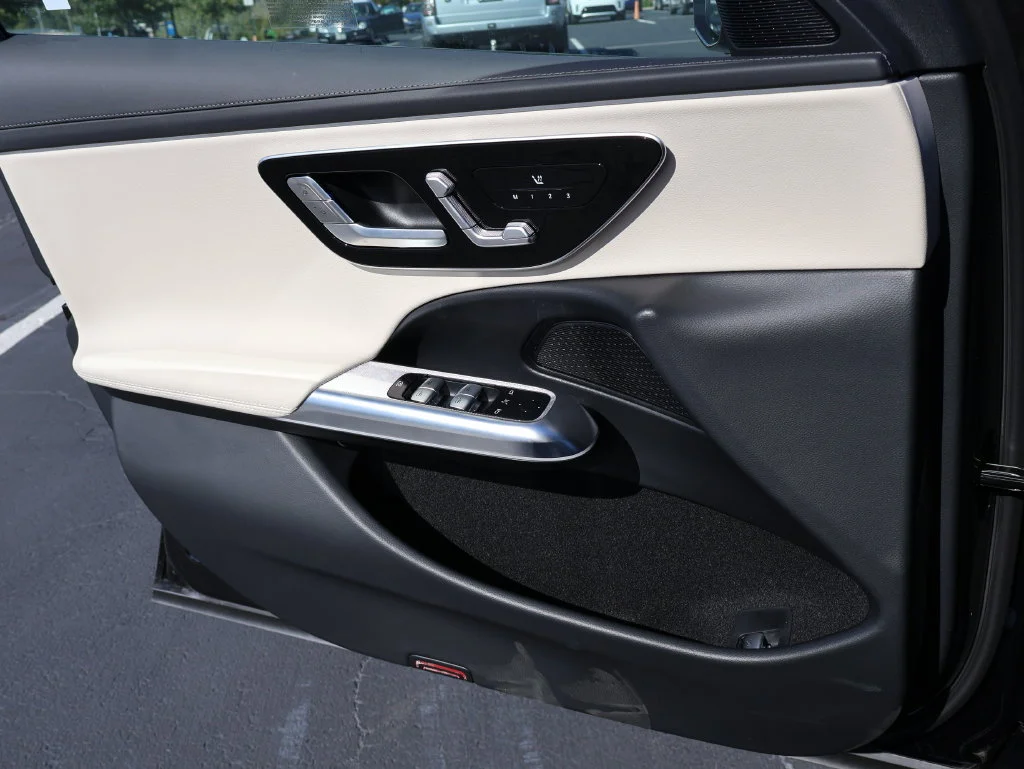 New 2026 Obsidian Black Metallic Mercedes-Benz E 450 image 37