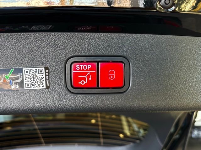 Used 2026 Black Mercedes-Benz GLC 300 image 28