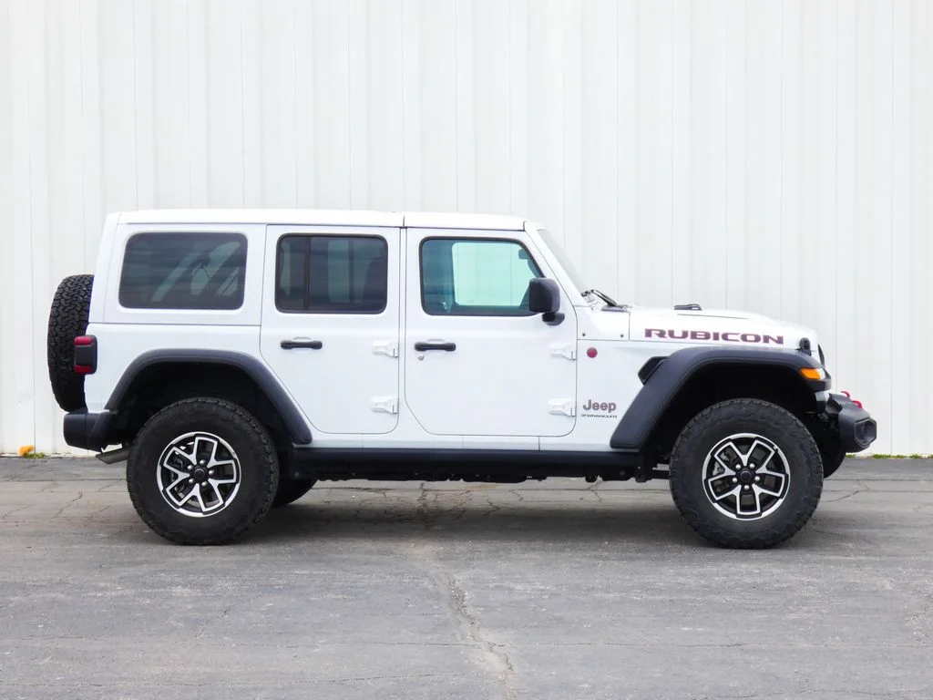 Used 2025 Jeep Wrangler 4-Door Rubicon with VIN 1C4PJXFNXSW572569 for sale in Kansas City