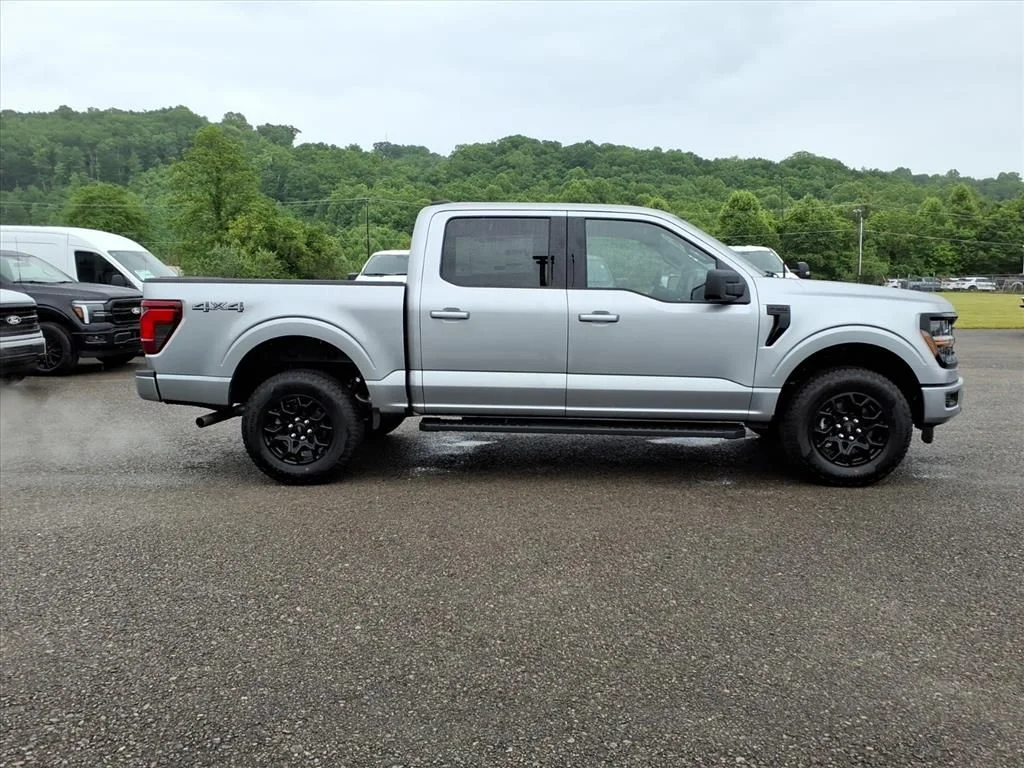 New 2026 Silver Ford XLT image 6
