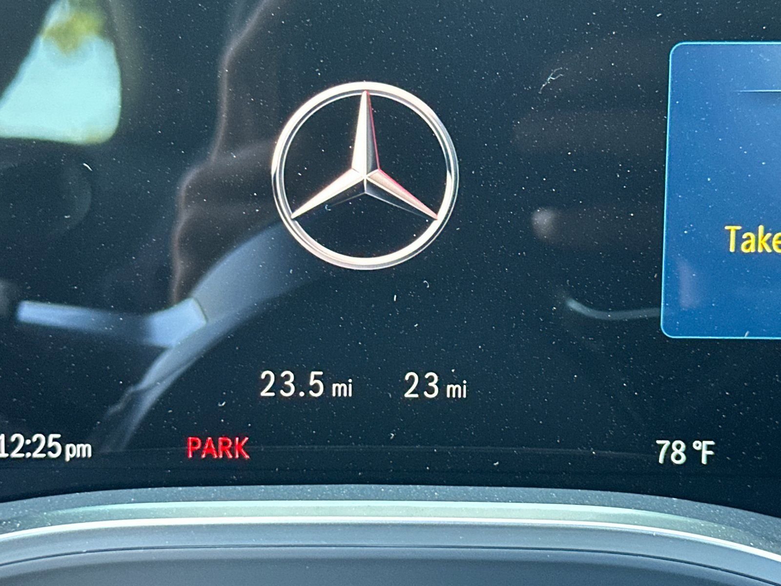 New 2026 Patagonia Red Metallic Mercedes-Benz Base image 30